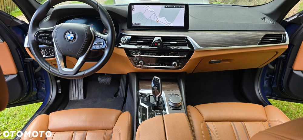 BMW Seria 5 518d Luxury Line sport - 4