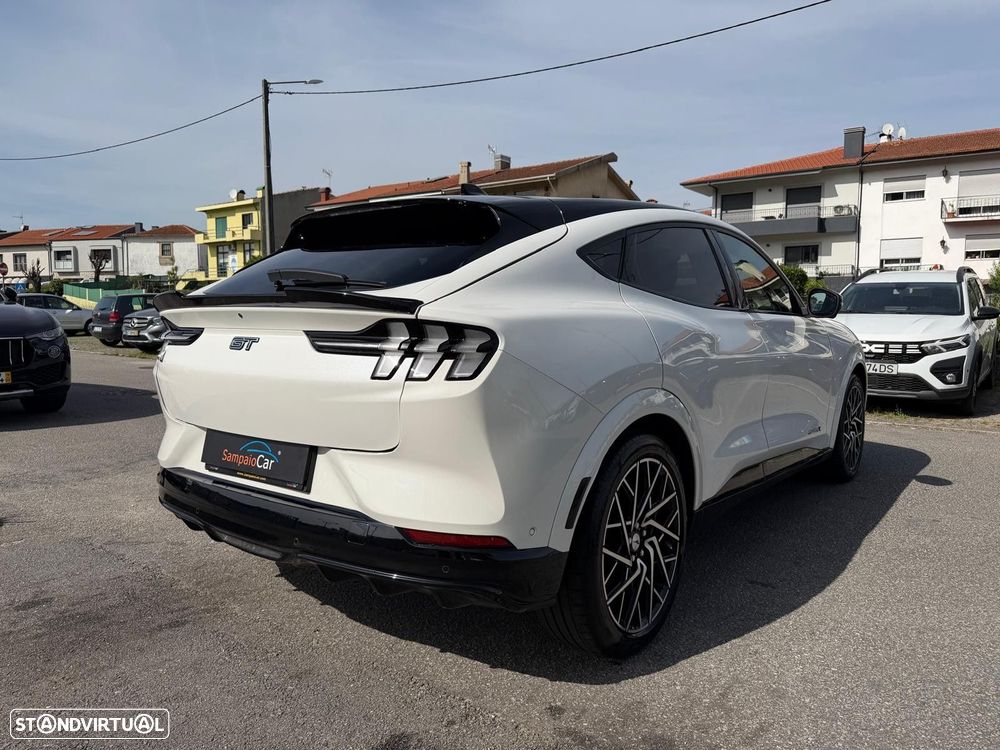 Ford Mustang Mach-E - 5