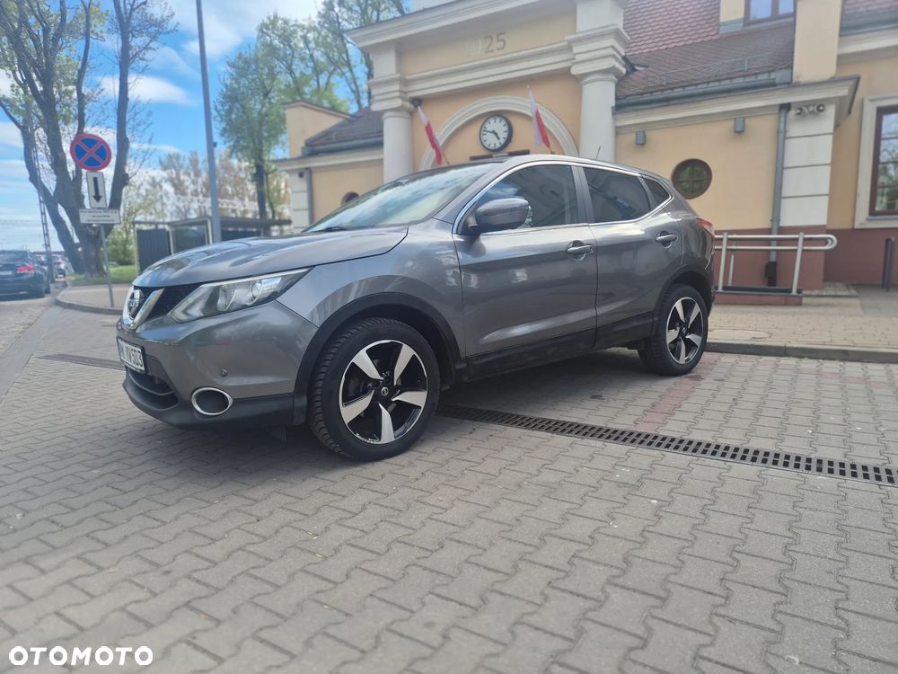 Nissan Qashqai 1.2 DIG-T N-Connecta EU6 - 2