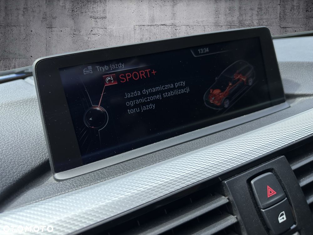 BMW Seria 3 325d M Sport - 36