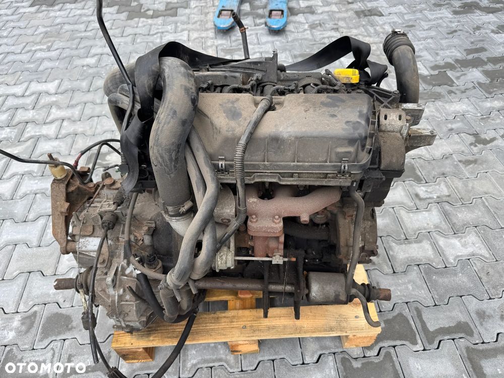 SILNIK KOMPLETNY 2.5 DCI RENAULT MASTER 9GUA750 - 2