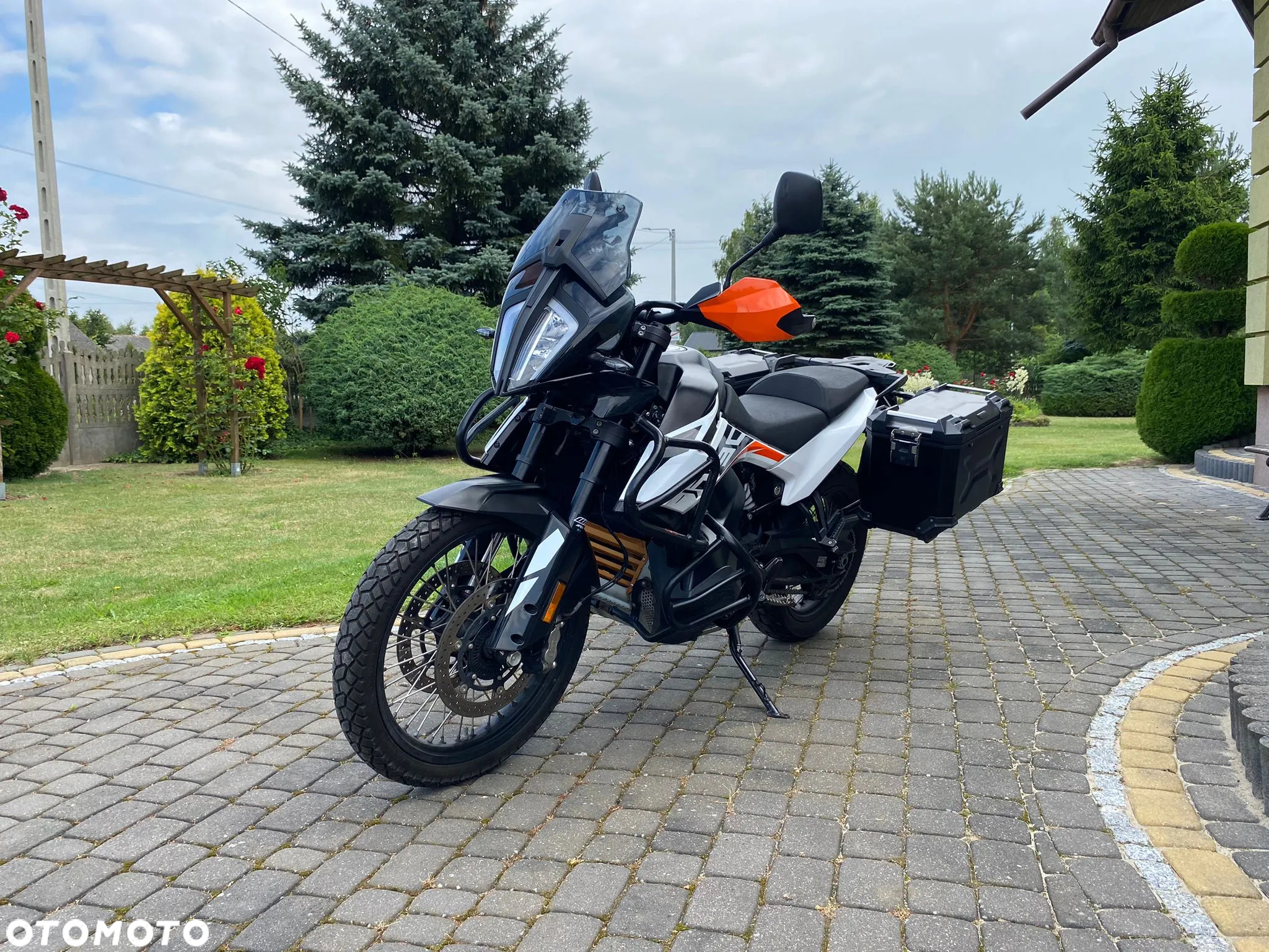KTM Adventure - 25