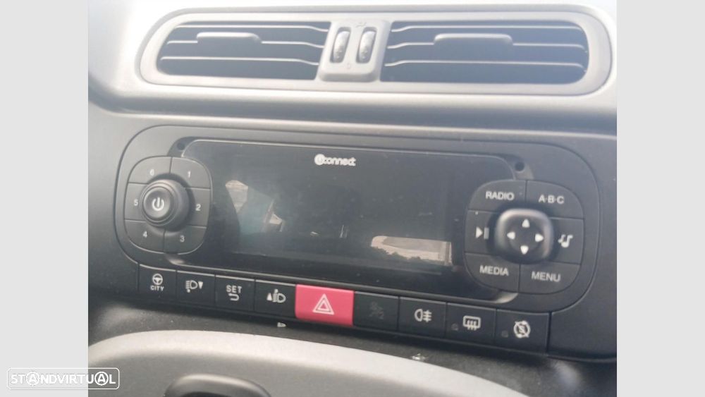 Fiat Panda 1.0 Hybrid City Life - 21
