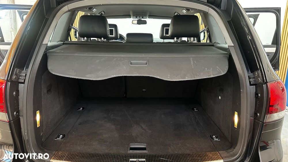 Volkswagen Touareg - 14