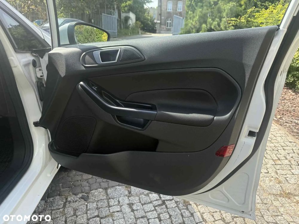 Ford Fiesta - 16