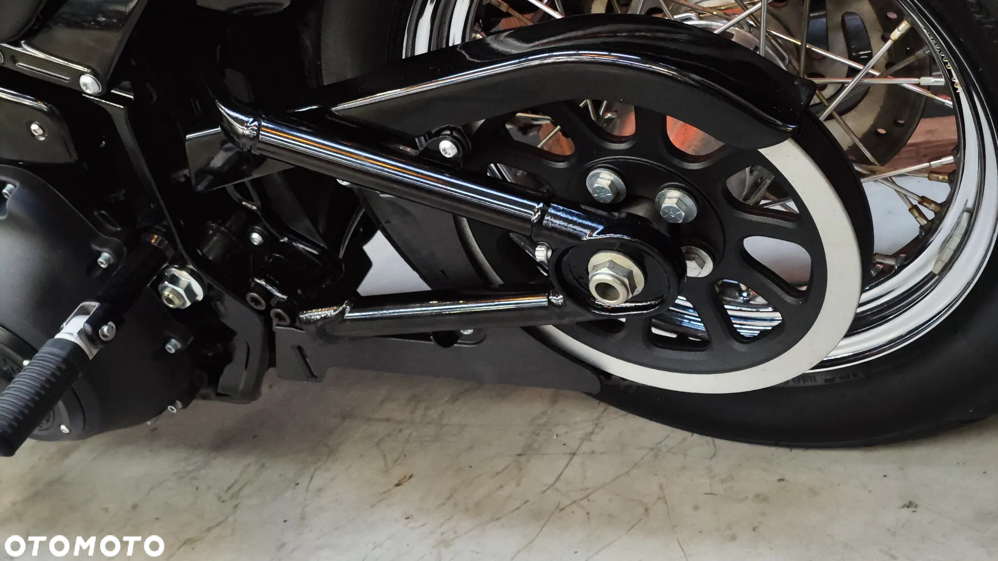 Harley-Davidson Softail Standard - 19