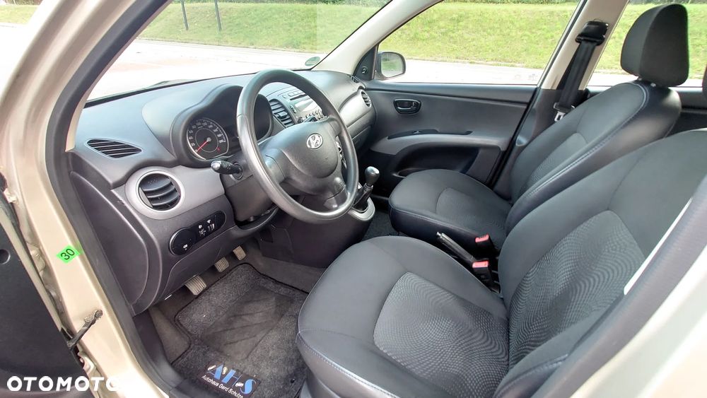 Hyundai i10 1.1 Edition 20 - 12