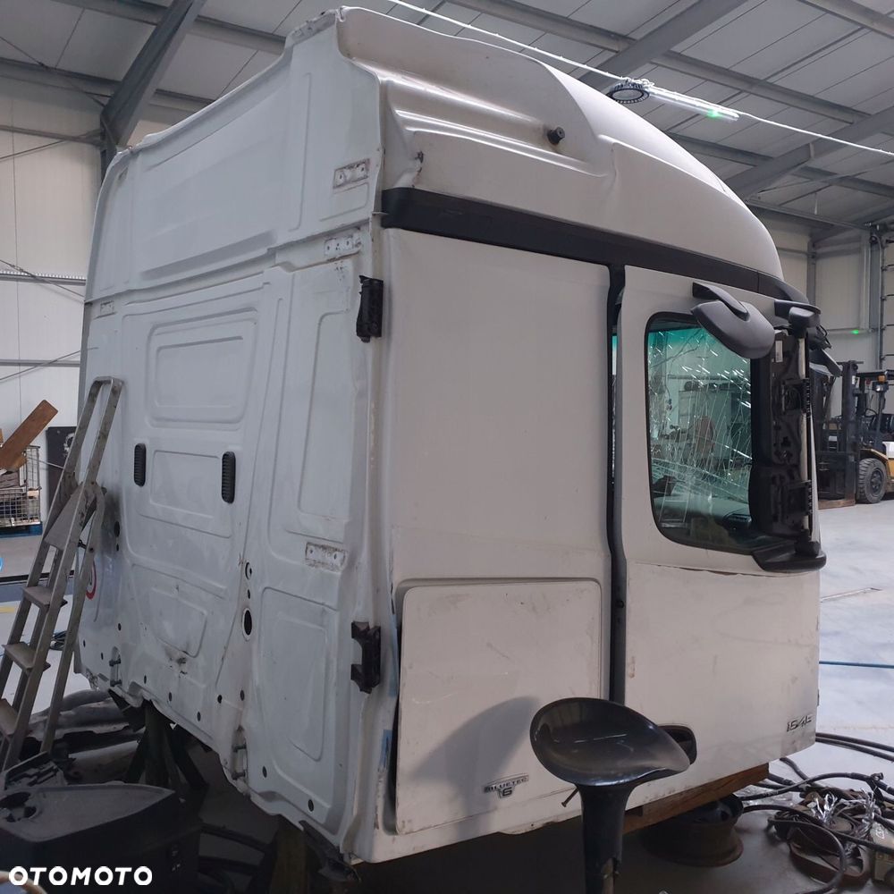 actros mp4 kabina szeroka stream space 2500 goła konstrukcja - 5
