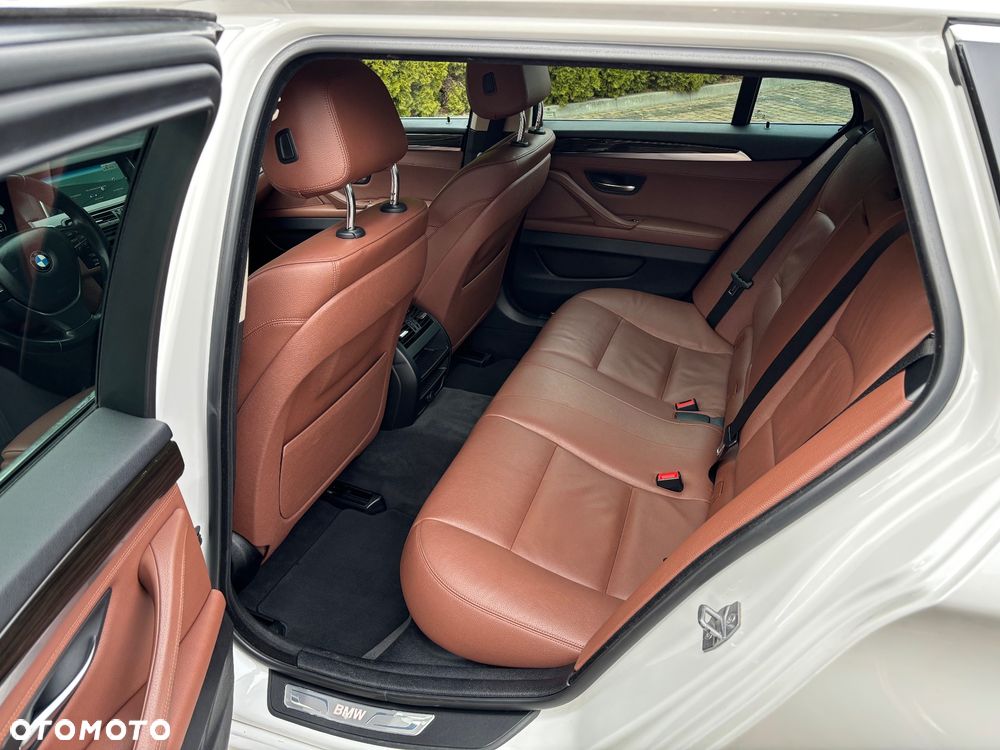 BMW Seria 5 520d Luxury Line - 15