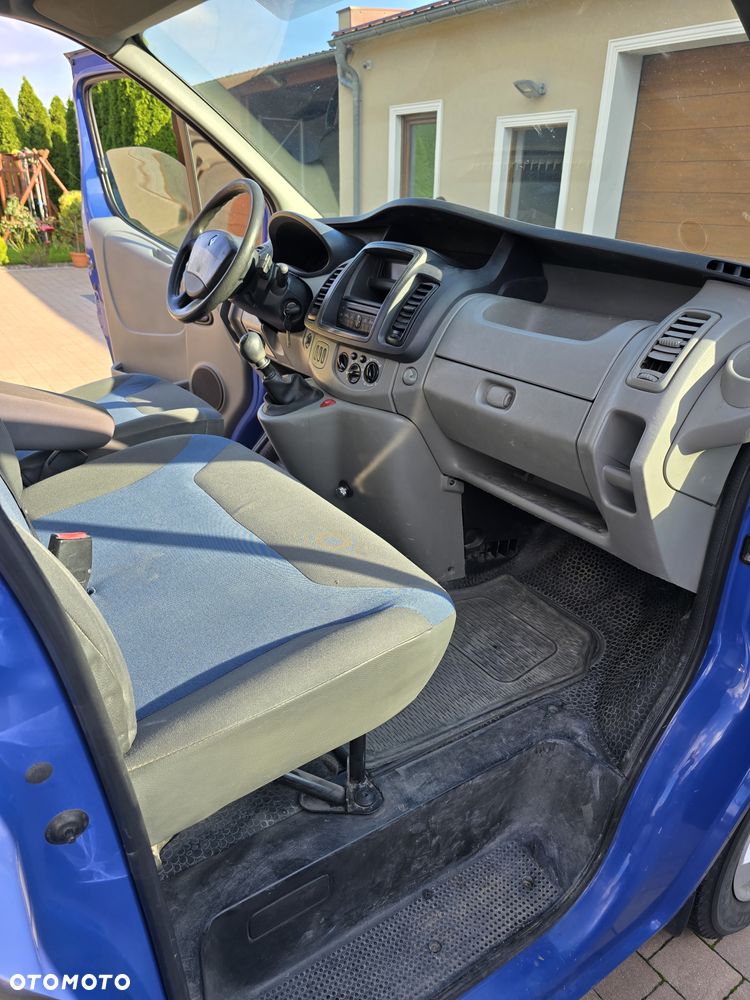 Renault Trafic - 17