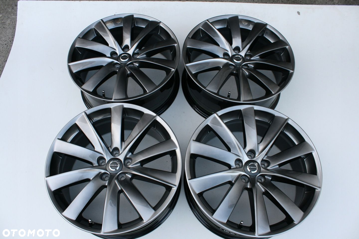 NOWE 19 ORYGINAŁ VOLVO XC90 XC60 XC40 S90 S60 S40 V90 tel. 503 325 350 - 7