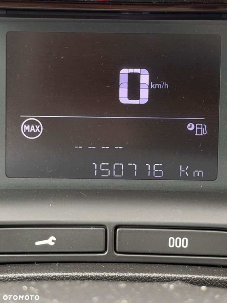 Opel Crossland X - 26