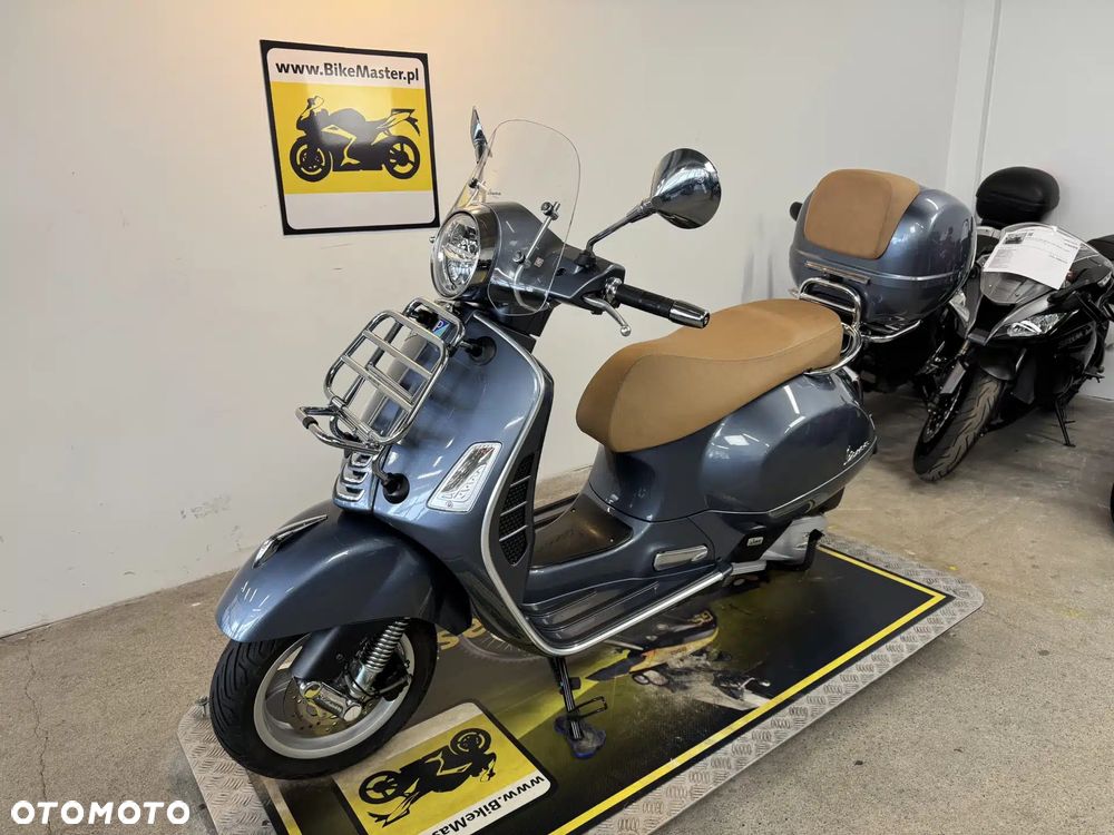 Piaggio Vespa - 4