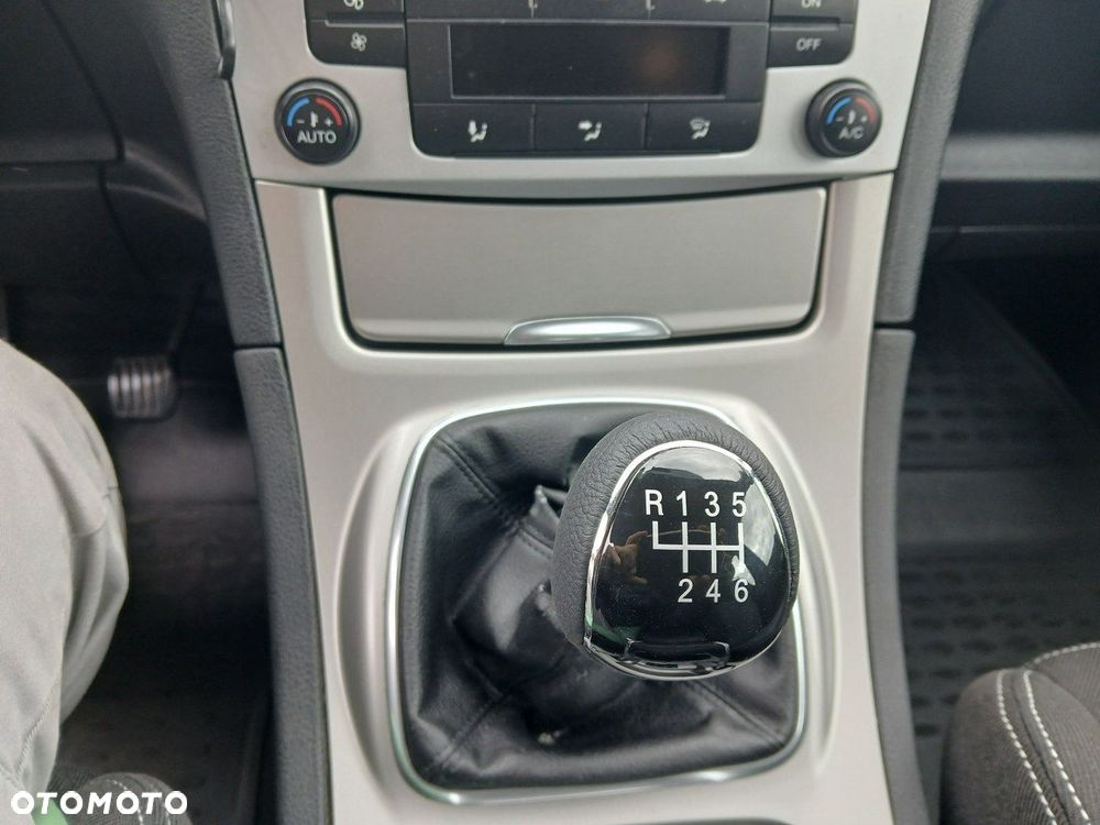 Ford S-Max 2.0 TDCi Ambiente - 20