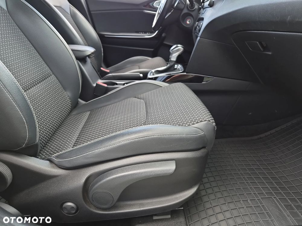 Kia Ceed 1.4 T-GDI L DCT - 29