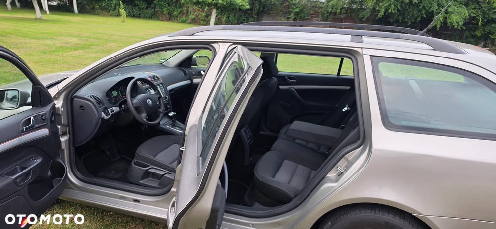 Skoda Octavia 1.9 TDI Elegance DSG - 12