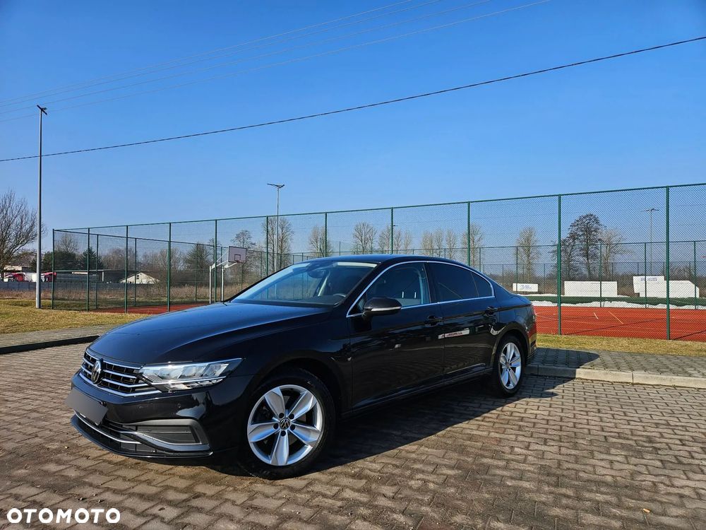 Volkswagen Passat - 18