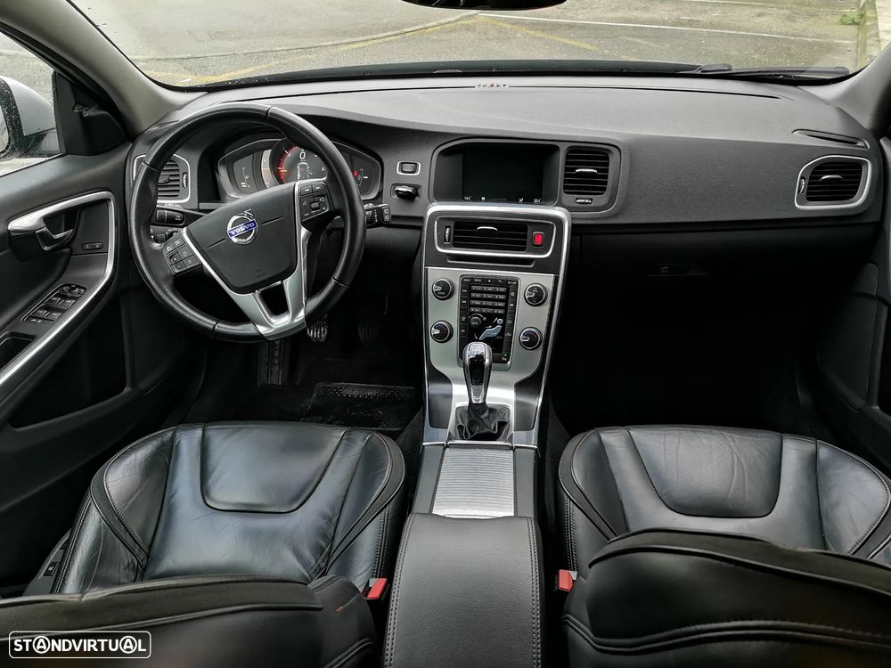 Volvo V60 D2 Ocean Race - 14