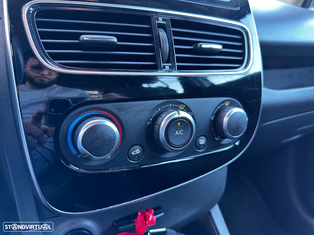 Renault Clio 1.5 DCI - 7