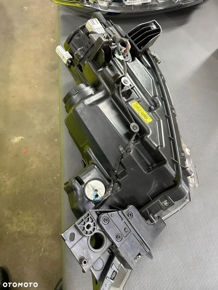 Reflektory Lampy L+P Przód - MITSUBISHI OUTLANDER 3 III Lift FULL LED 18- - 12