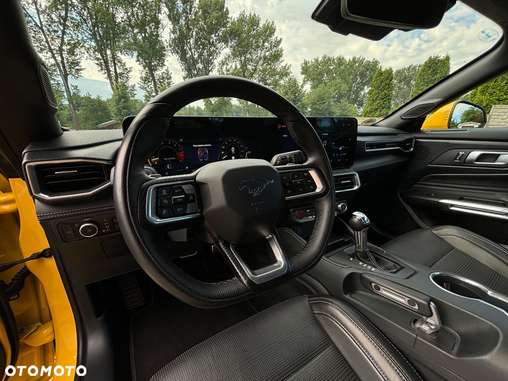 Ford Mustang - 10