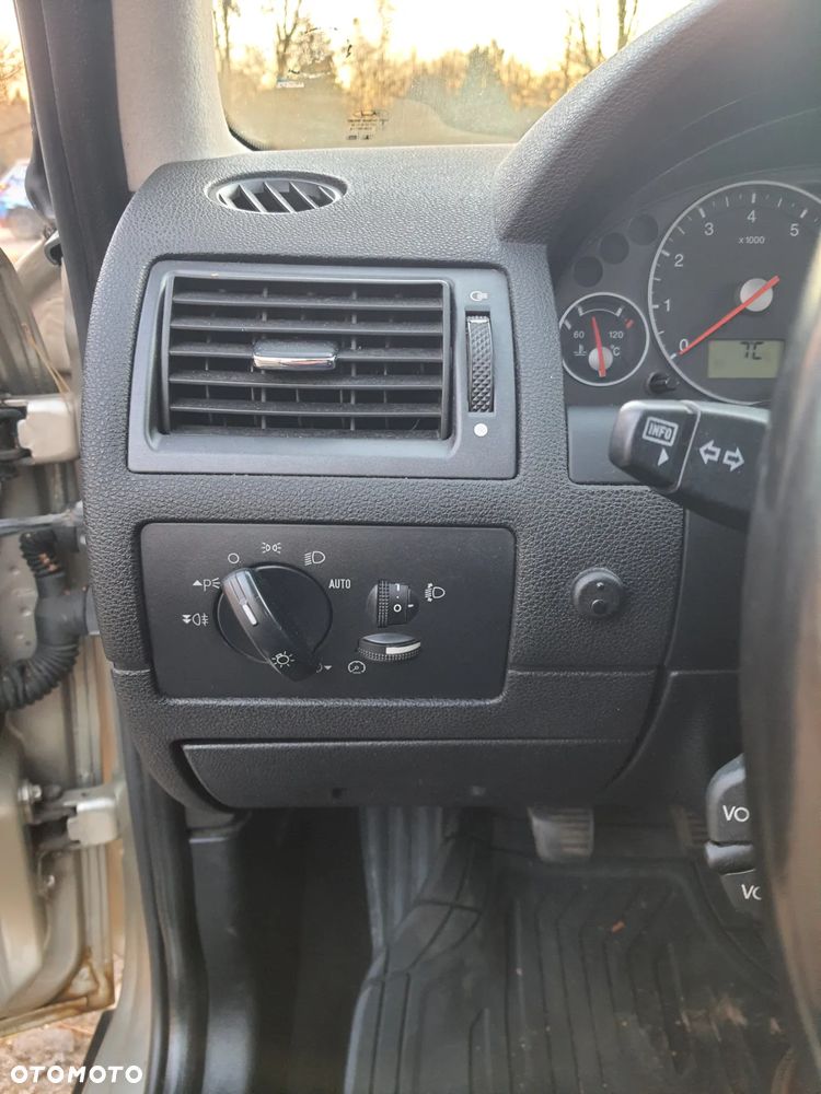 Ford Mondeo 2.0 Trend - 32