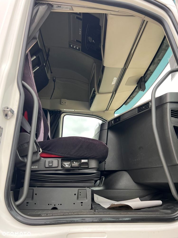 Volvo FH 500 Globe XL - 14