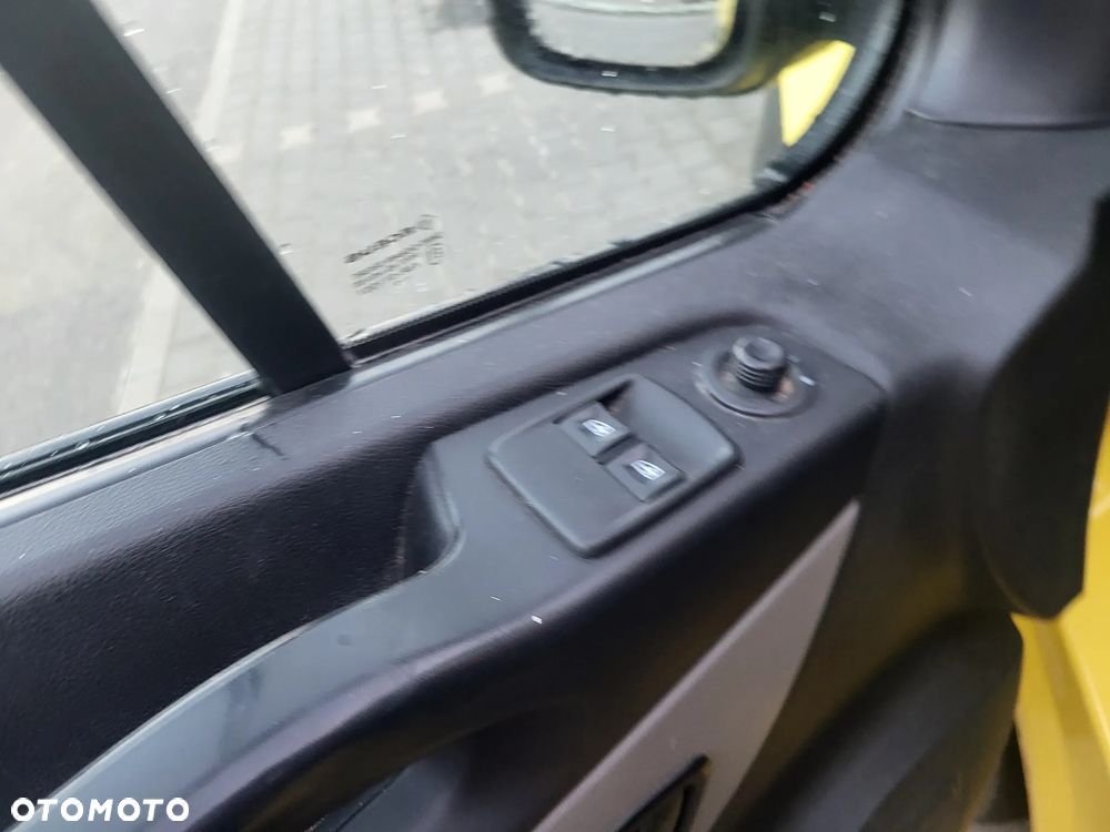 Renault TRAFIC 1.6 dCi 115KM-KLIMA+2xKpl. Opon+KAMERA+6-Biegów+Elektryka+HAK+CD-Zarejestrowany W PL - 15