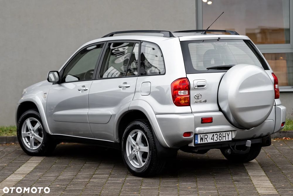 Toyota RAV4 2.0 VVT-i 4x4 - 36