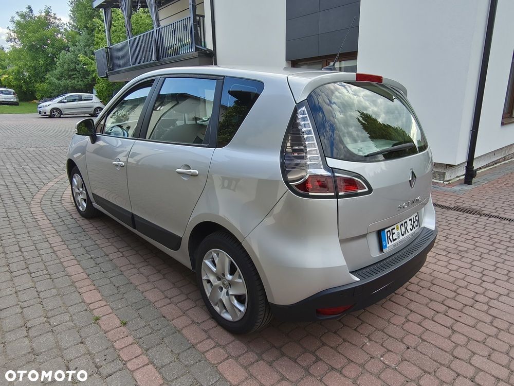 Renault Scenic 1.6 16V 110 TomTom Edition - 16