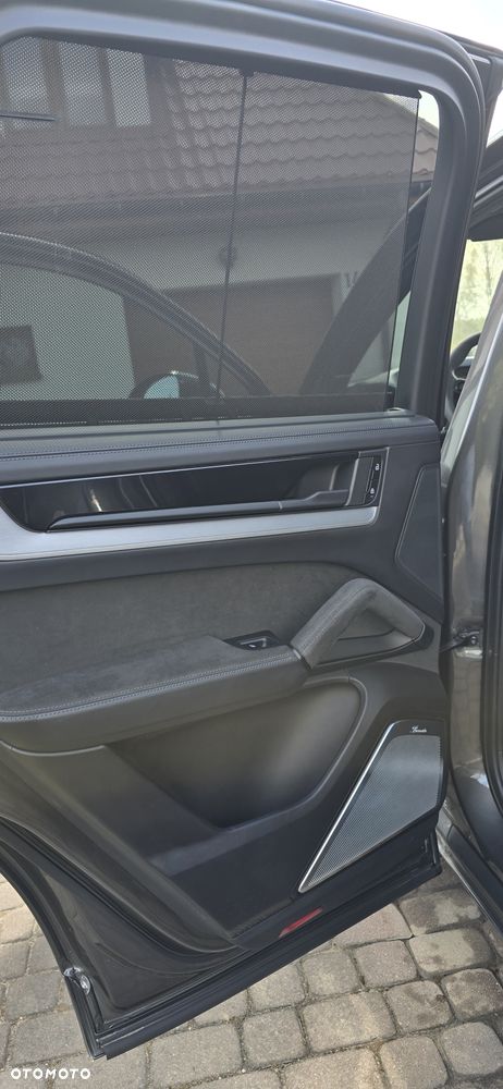 Porsche Cayenne - 17