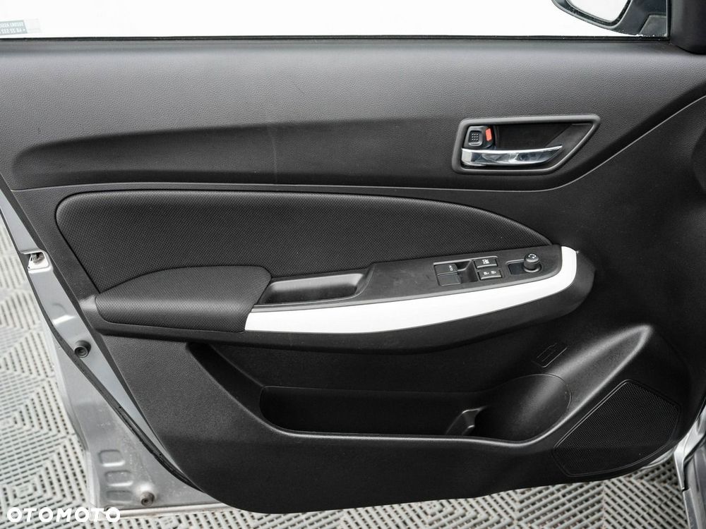 Suzuki Swift - 10