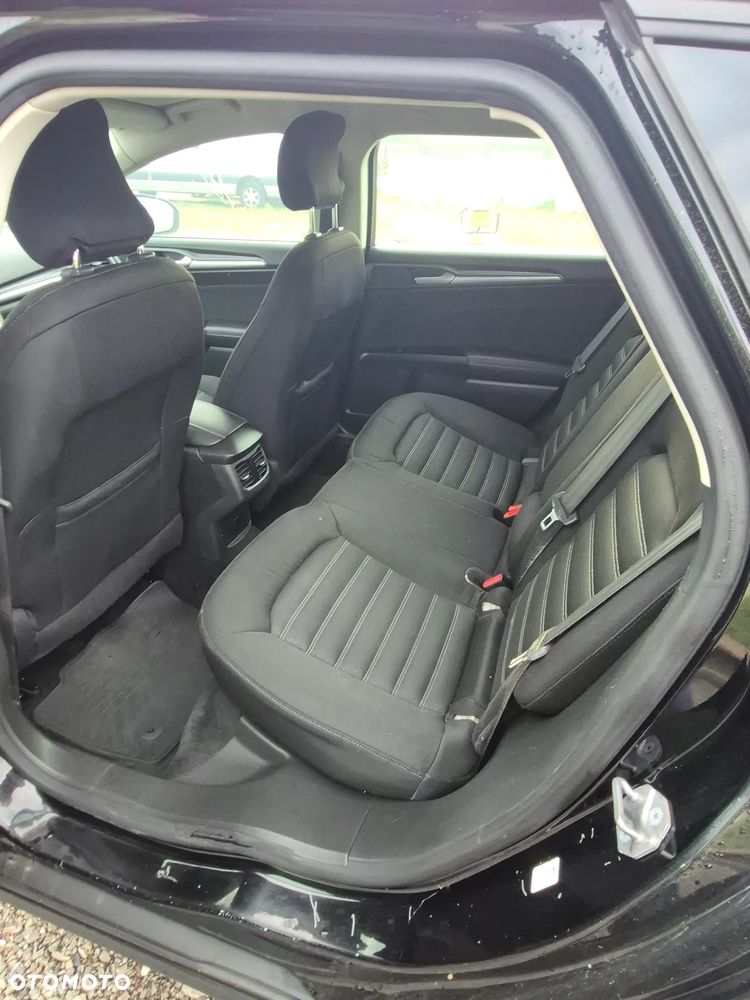 Ford Mondeo - 10