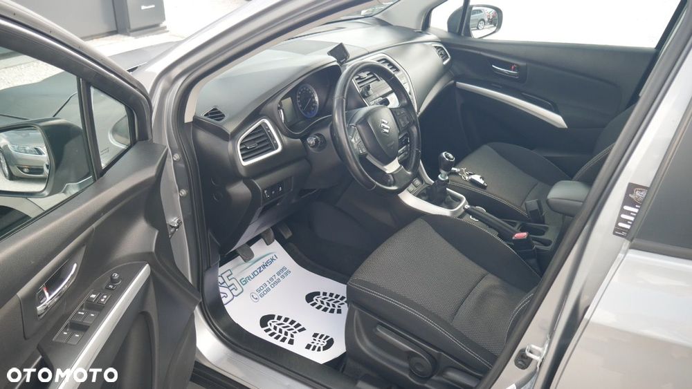 Suzuki SX4 S-Cross - 11