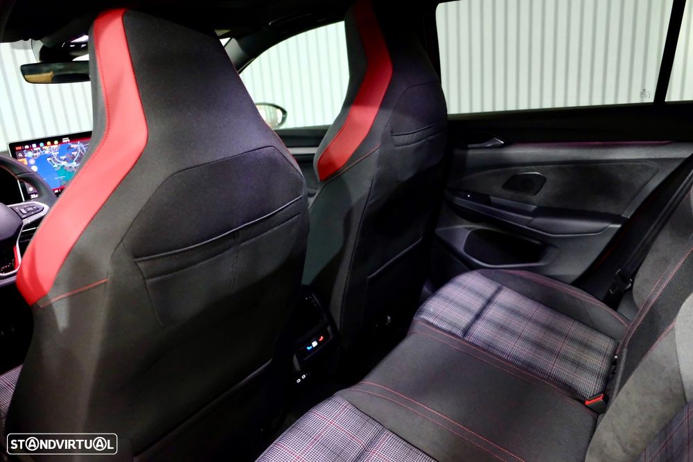 VW Golf 2.0 TSI GTI DSG - 22