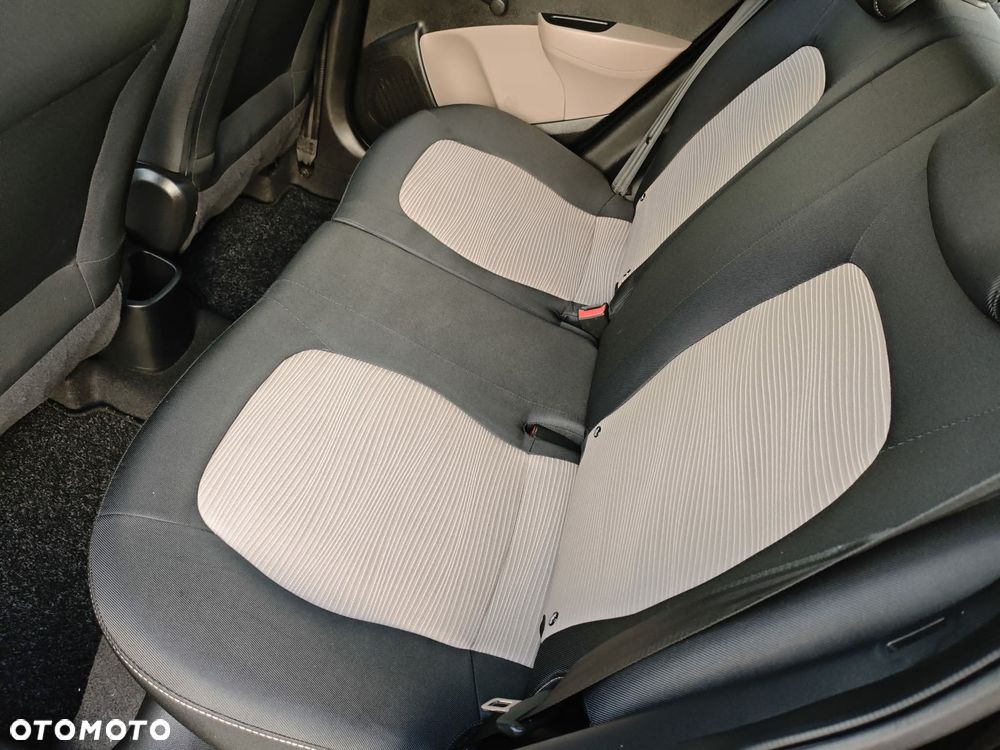 Hyundai i10 1.0 BlueDrive Comfort - 9