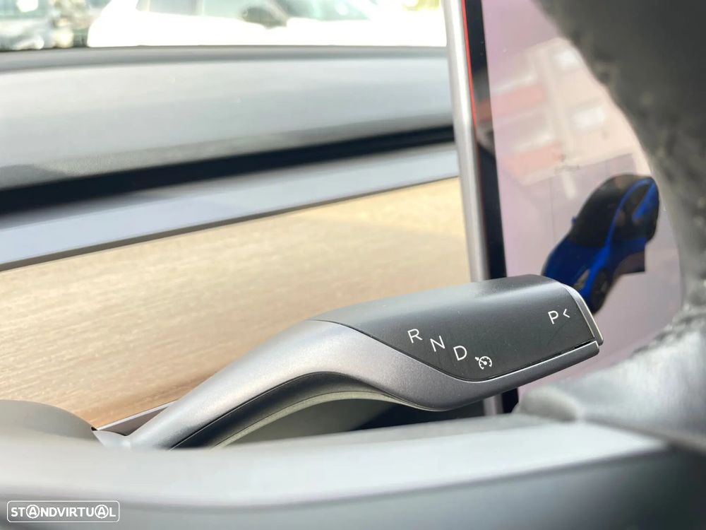 Tesla Model 3 Standard Range Plus RWD - 11