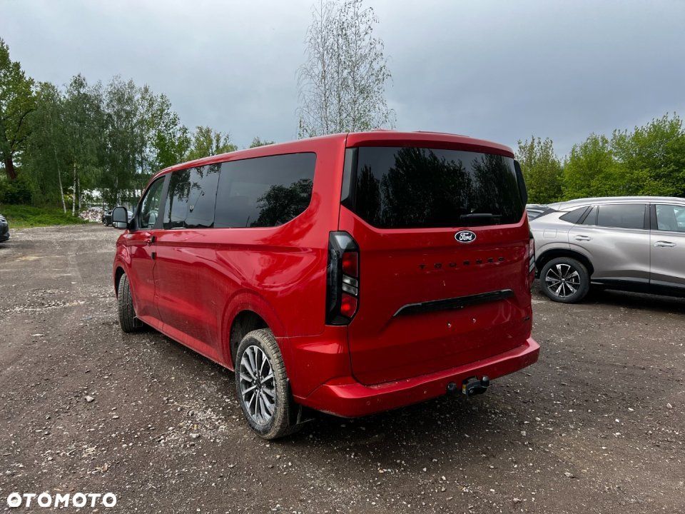 Ford Tourneo Custom - 5