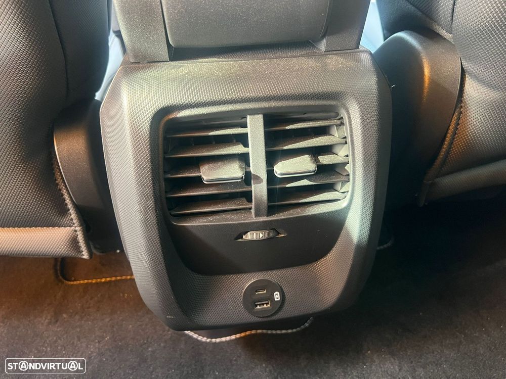 Ford Mustang Mach-E 75.7 kWh Premium AWD - 38