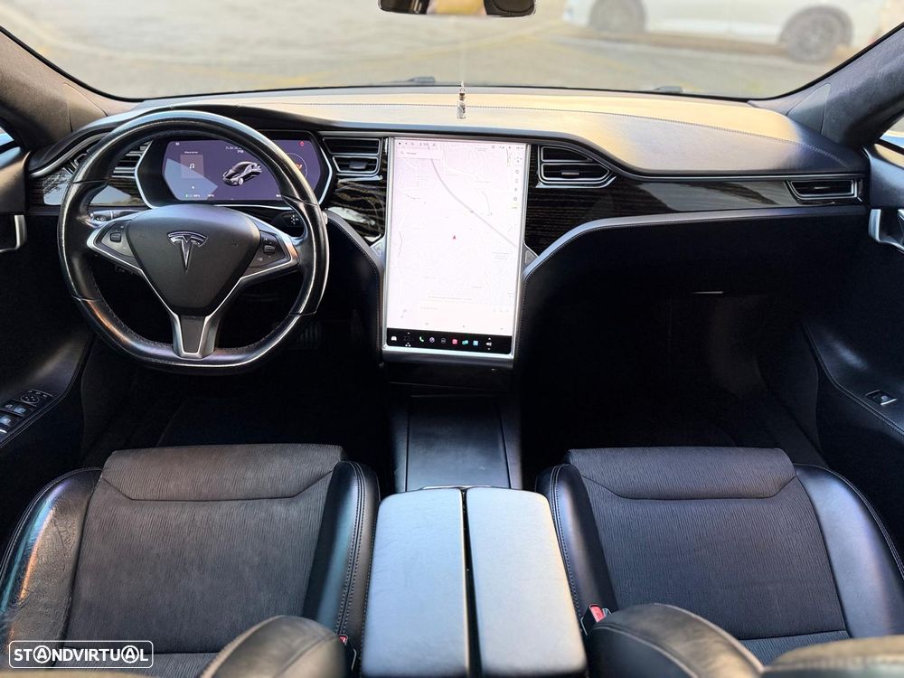 Tesla Model S 75 - 23