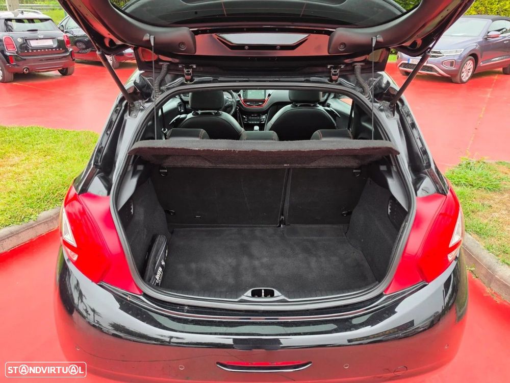 Peugeot 208 GTI 200 THP - 6
