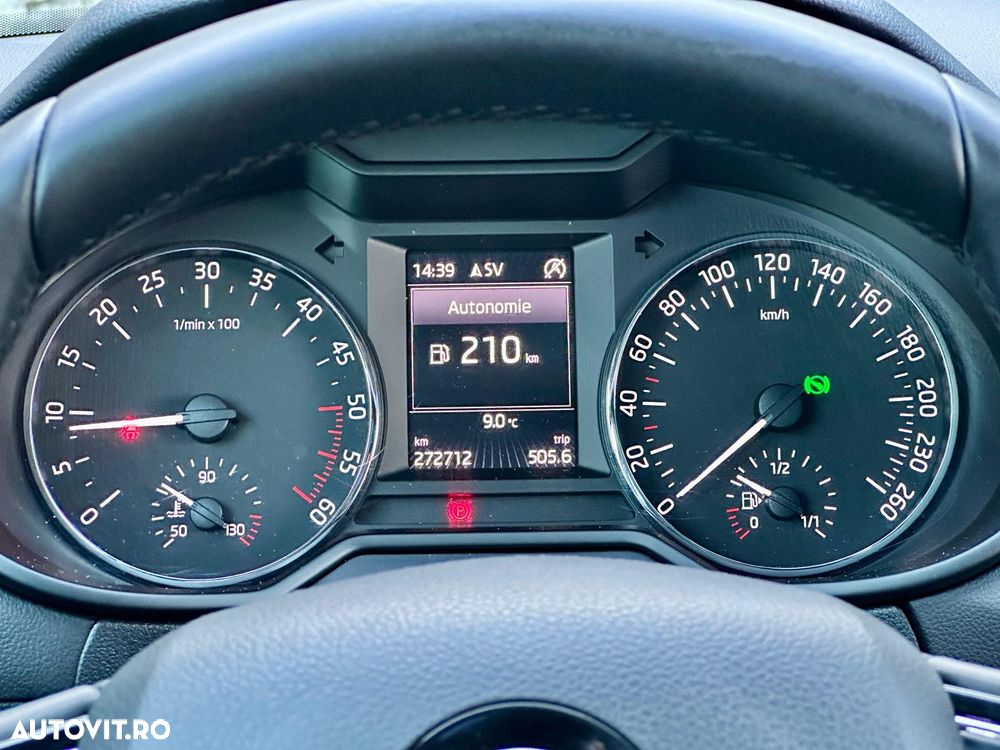 Skoda Octavia 1.6 TDI (Green tec) DSG Style - 14