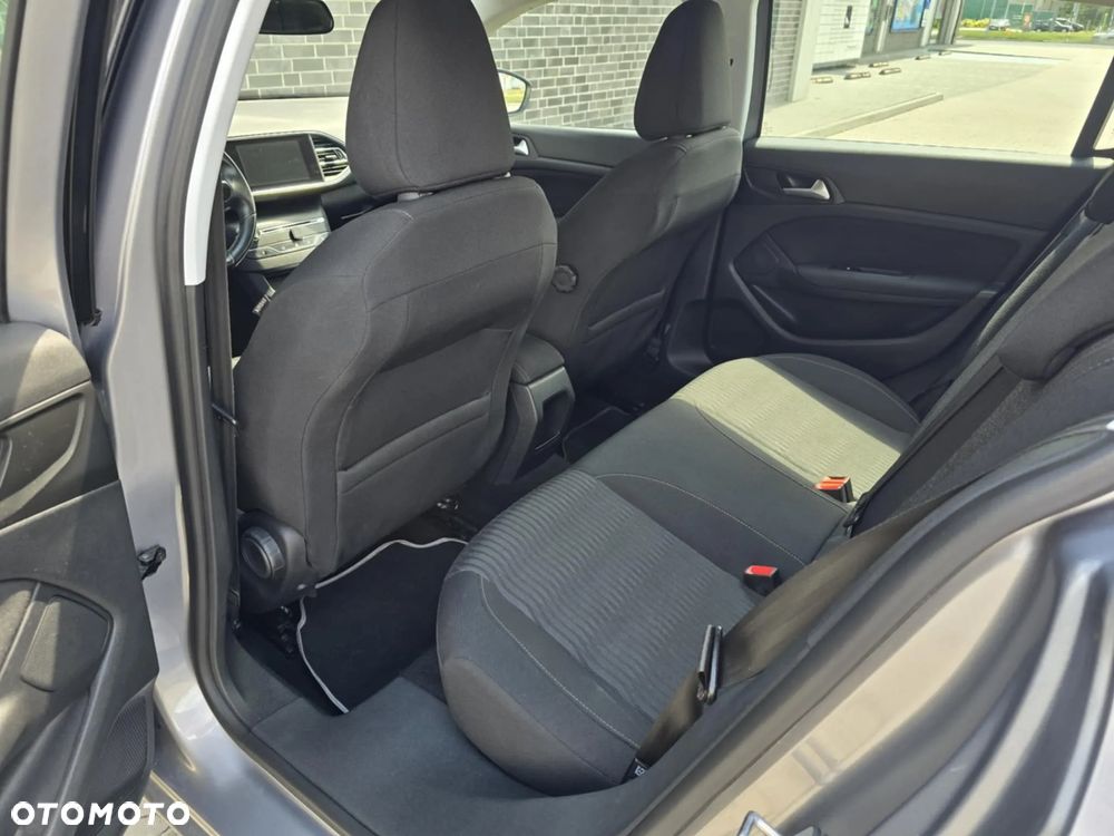 Peugeot 308 1.6 BlueHDi Business Line S&S - 24