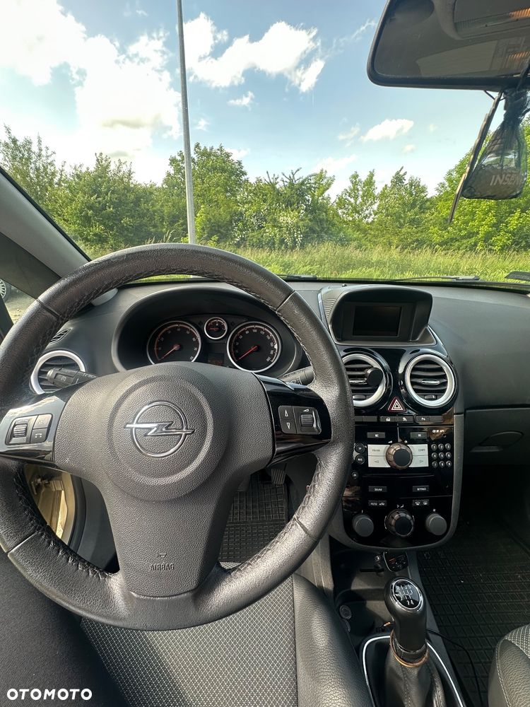 Opel Corsa 1.2 16V Enjoy - 6