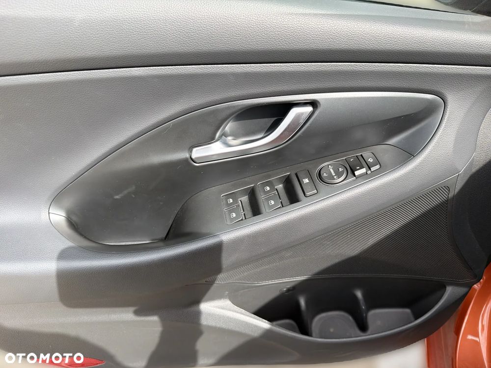 Hyundai i30 1.5 T-GDI 48V Smart DCT - 13