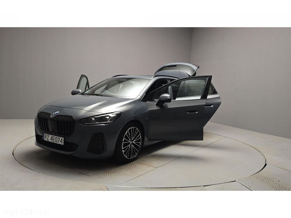 BMW Seria 2 218d - 15