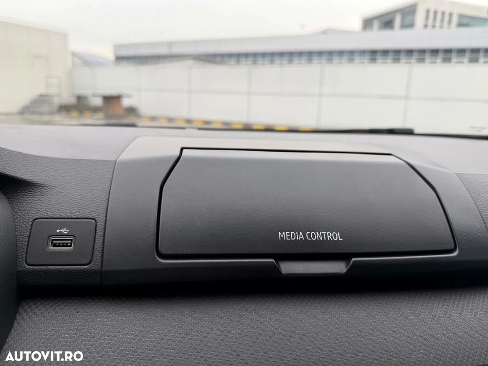 Dacia Logan TCe 90 Essential - 16