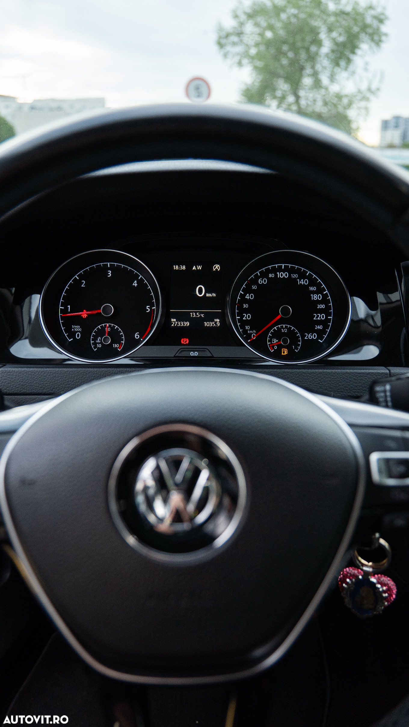 Volkswagen Golf 1.6 TDI DPF BlueMotion Technology Highline - 32