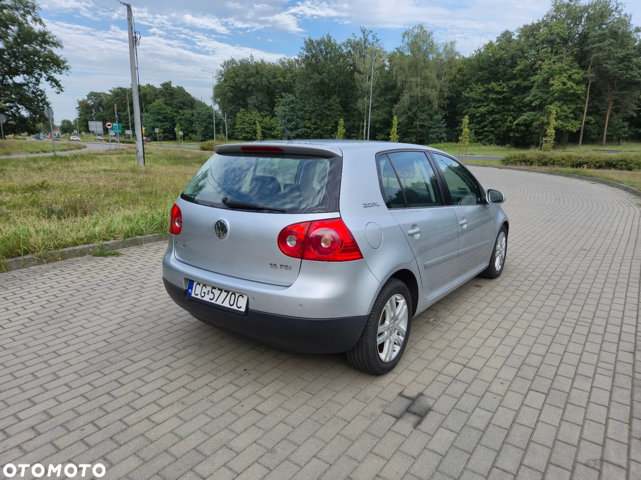 Volkswagen Golf V 1.6 FSI Comfortline - 8