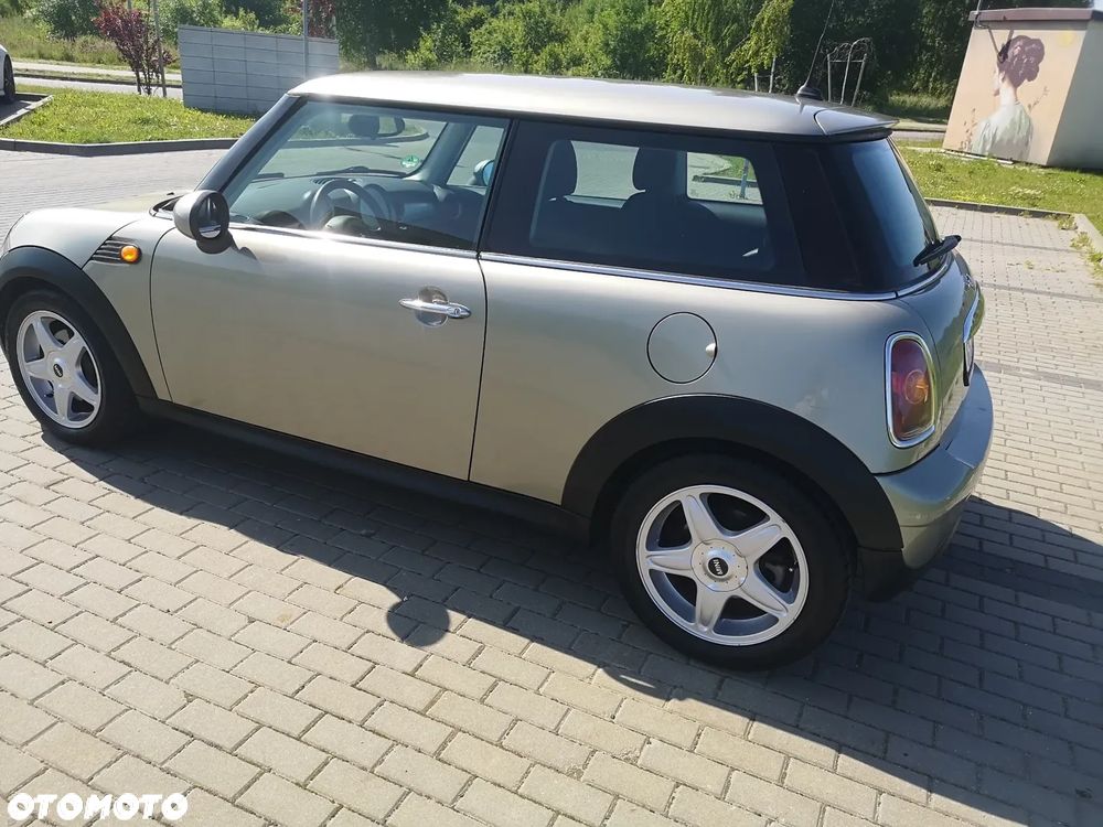 MINI Cooper Standard - 15